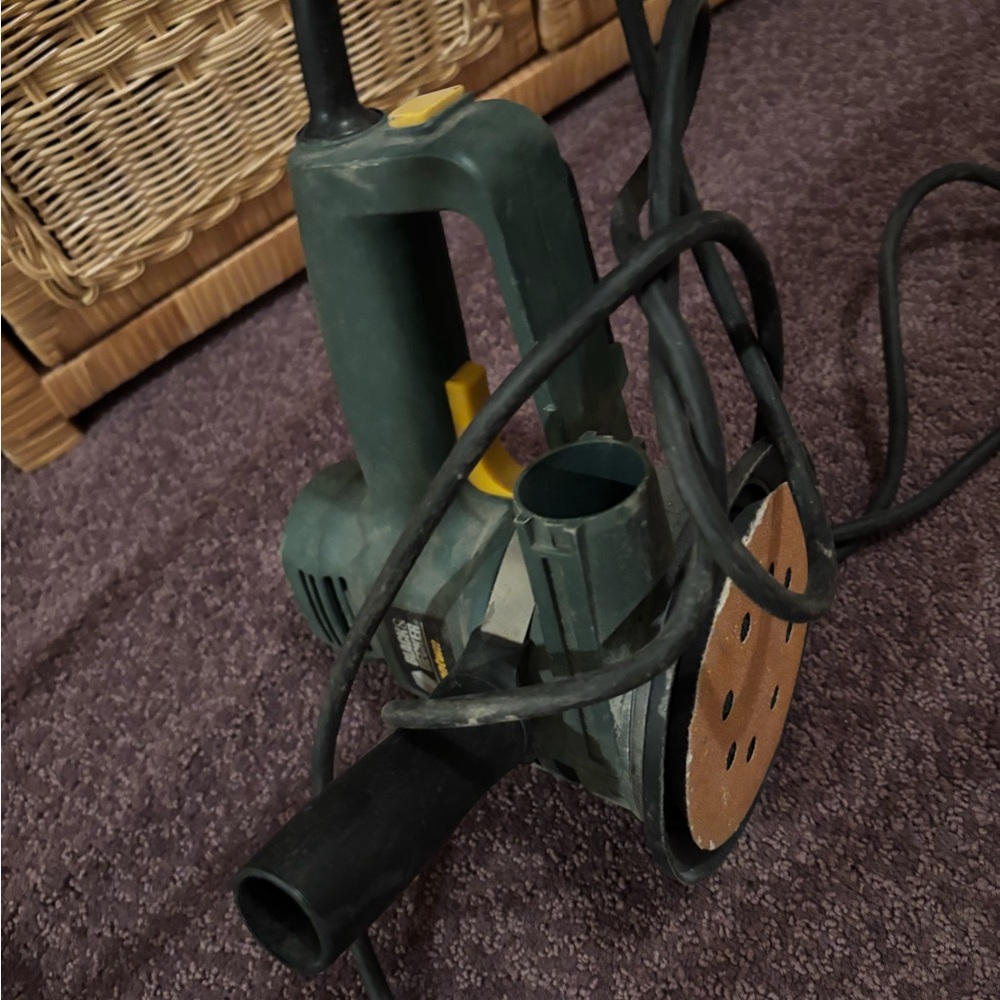 Black & Decker Green and Black Sander